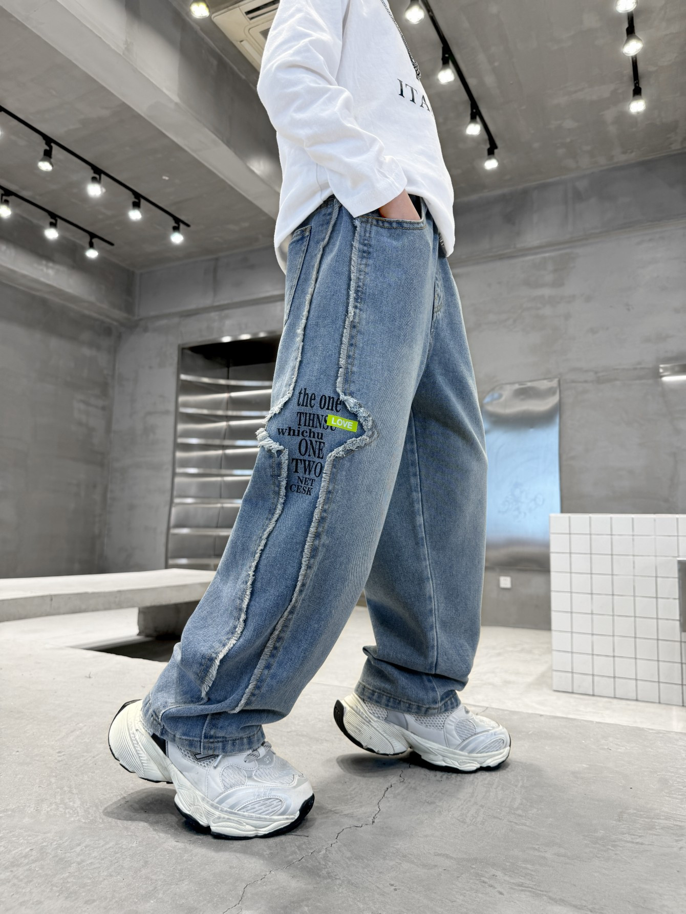 Boys' Light Blue Casual Denim Jeans with &*;* WHO TRY to *&*; Letter Print,  Loose Fit *-* Non-Stretch Fabric Spring/Su