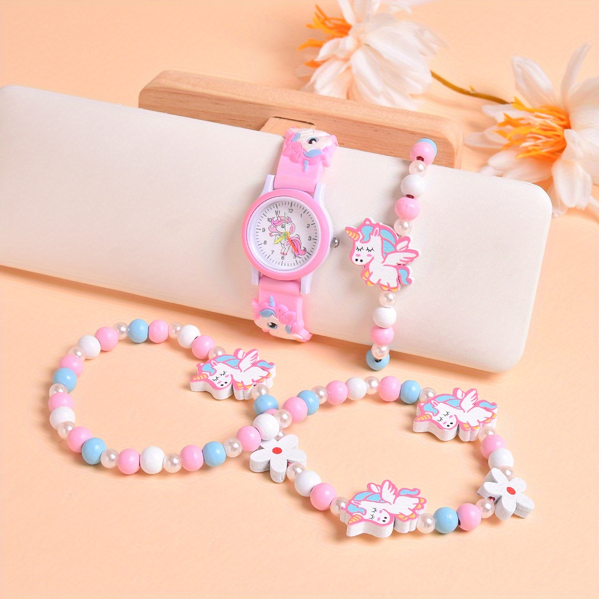Image of 2025 Set 3pcs/set 3d Cartoon Soft Silicone Watch Strap Girls' Watch Quartz Watch Handmade Jewelry Pendant Bracelet Necklace