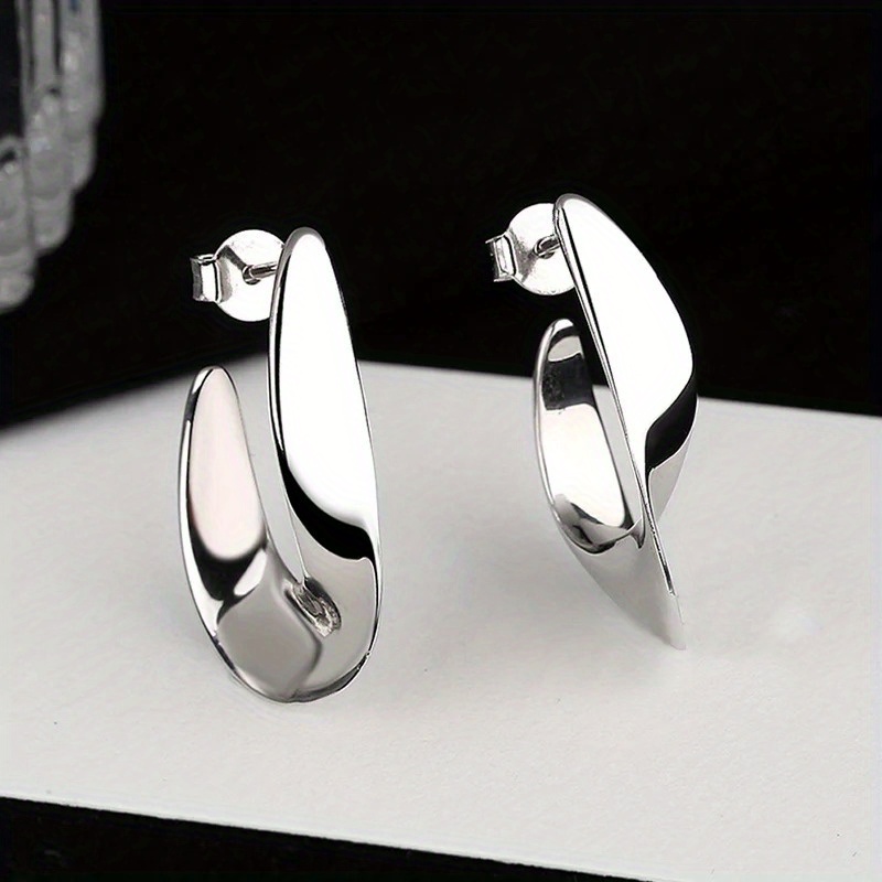 Personality Fashion Twisted Middle Eastern Style Earrings for Women Party Daily Carnival Simple Versatile Earrings