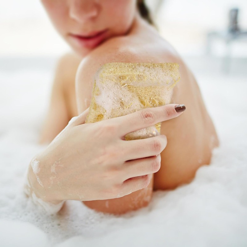 12pcs Mini Natural Loofah Exfoliating Facial Scrubber Set