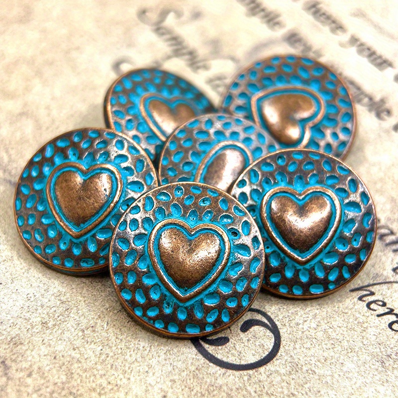 E-shop 6 Stück Antike Rote Kupfer Blau-Grüne Lackknöpfe, 18mm, Rund, Punkt-Herzmuster, Graviertes Design, Metallmaterial, Strickzubehör, für