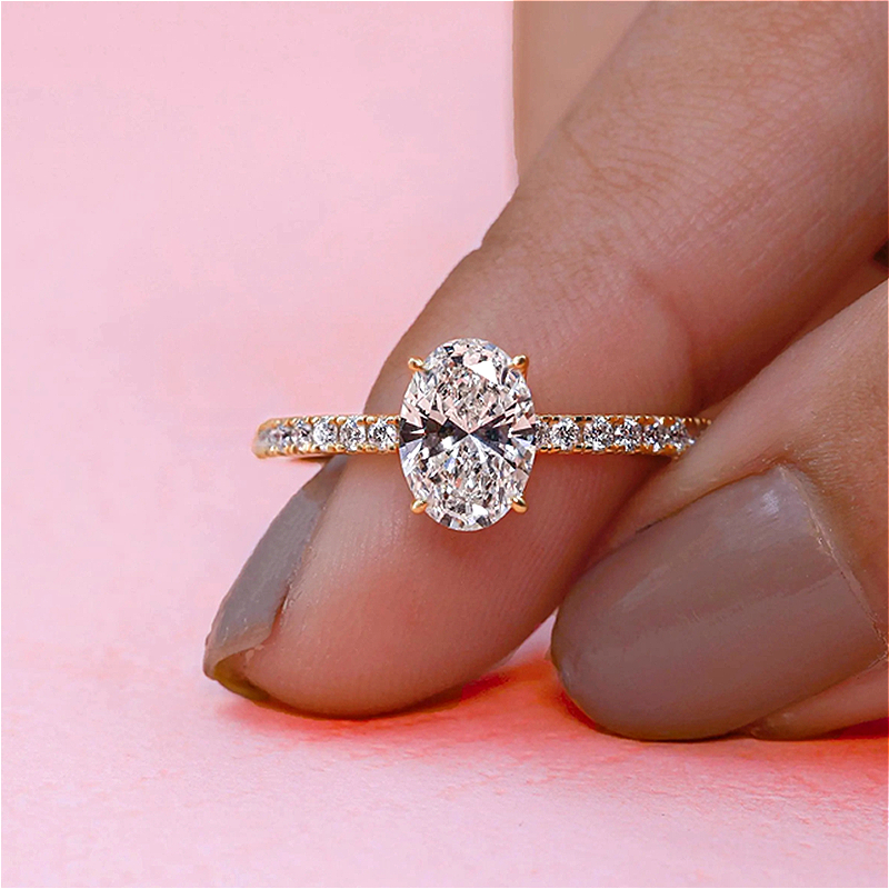 Stylish Oval Moissanite Ring in 925 Silver, Ideal for Evening Parties