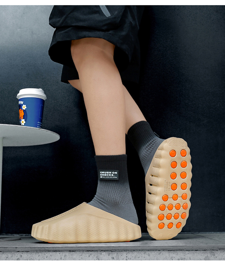 Men'S Summer Outdoor Clogs with a Closed Toe, Casual Beach Footwear in Larger Sizes