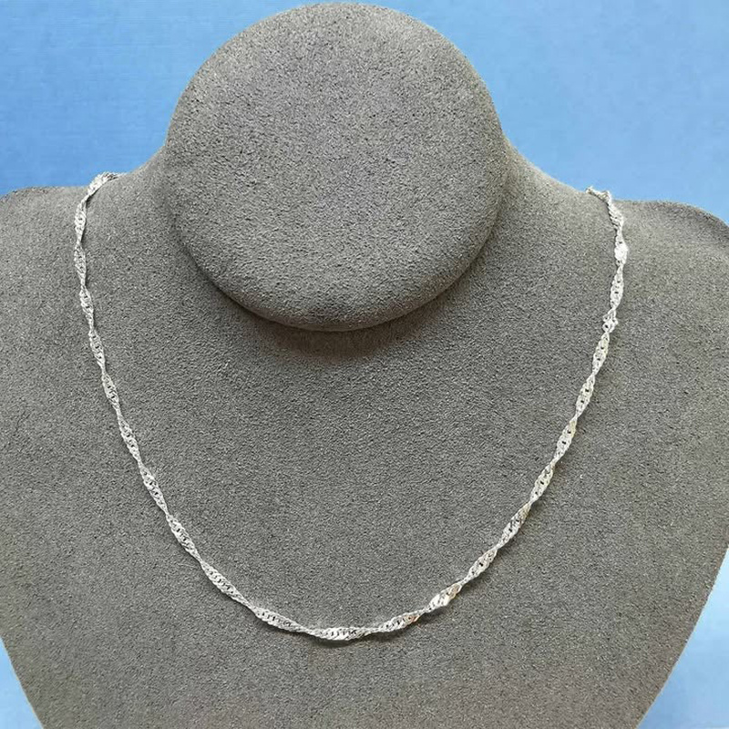 Unisex Silvery Shimmer Pleated Thin Necklace, Versatile Design