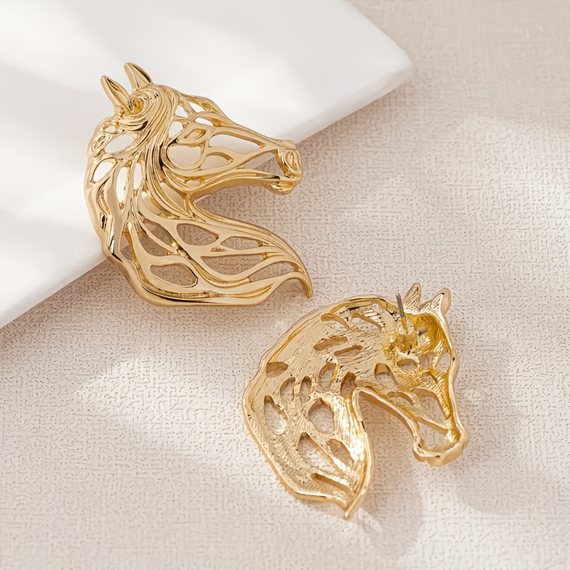 TEMU 1 Pair Of Fashionable, Small, And Creative Hollow-out Pony Head Stud Earrings For Women, Suitable For Daily Wear, Banquets, Gifting, And