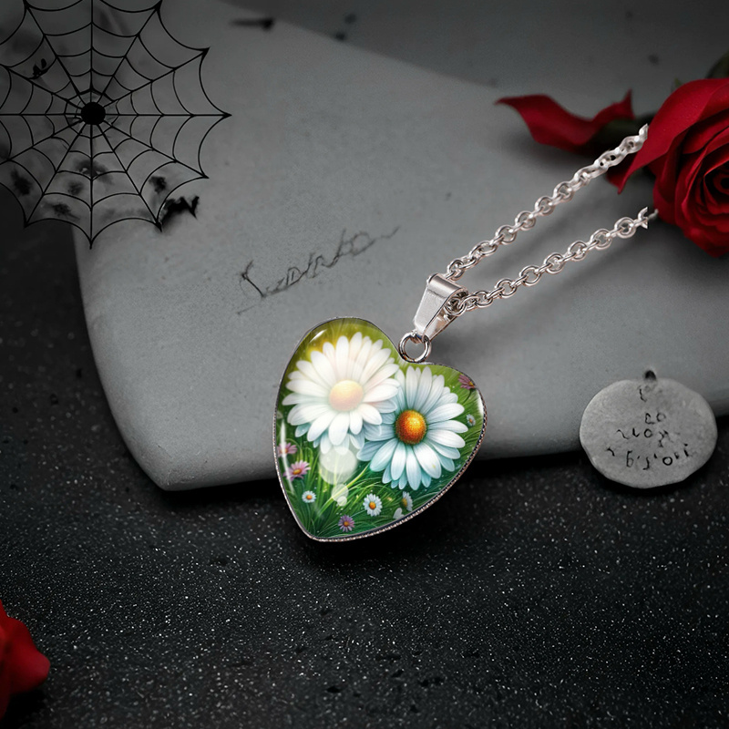 Wild Daisy Heart-shaped Necklace Glass Pendant, Handmade