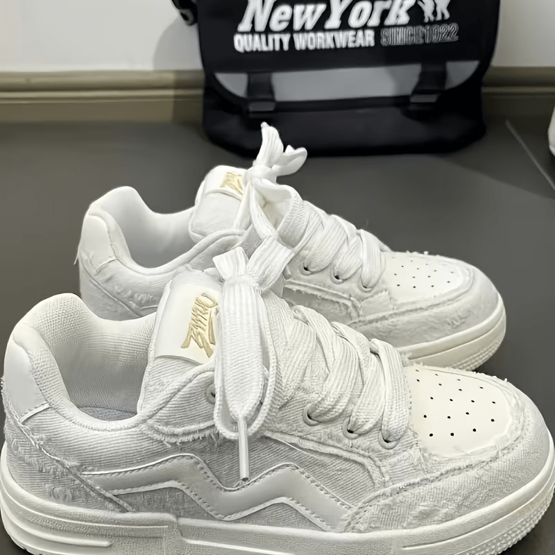 TEMU Sneakers, Skateboard Shoes, Textured Distressed Platform Skate Shoes With Wide Laces And Golden Logo, Casual Versatile Daily Women's Shoes
