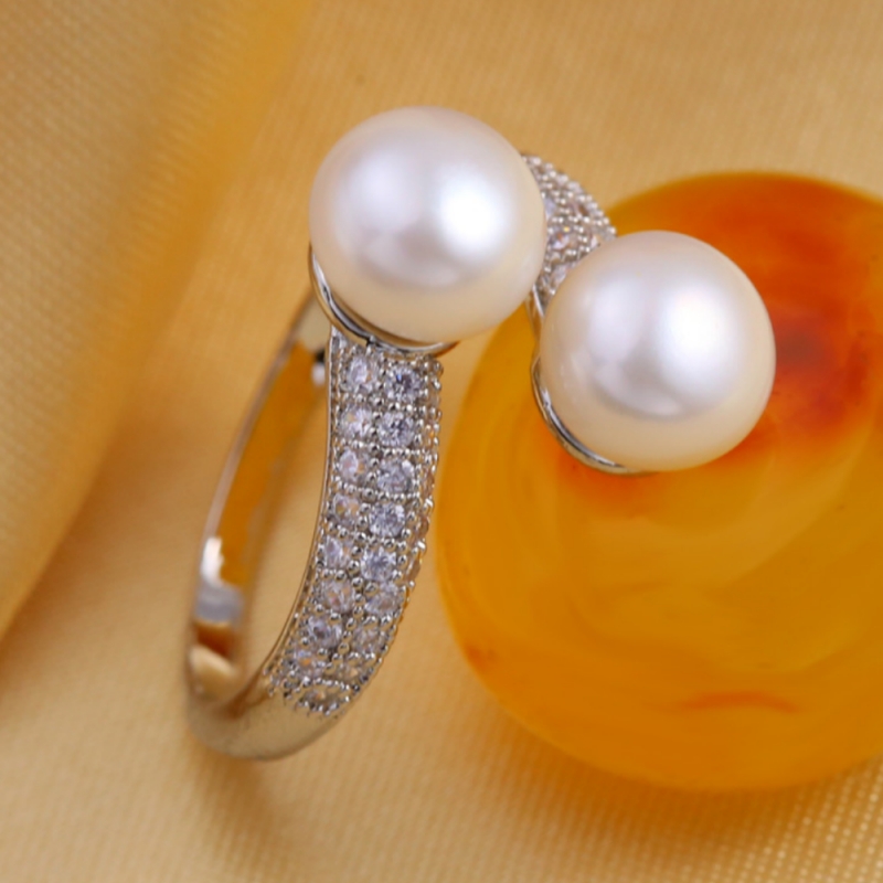 Exquisite Adjustable Zirconia & Pearl Open Ring for Women