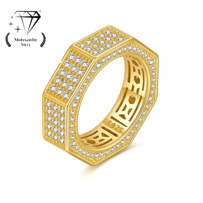 High-Quality Men's Ring Made of 925 Silver with Moissanite