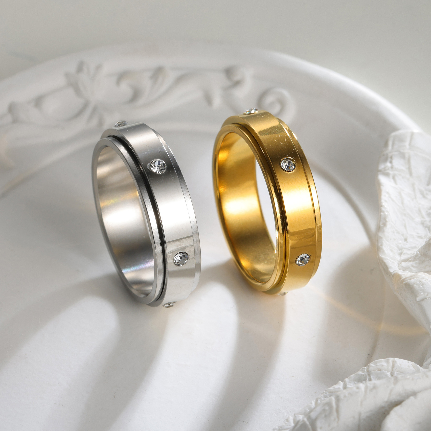 rotatable stainless steel luxury   ring with exquisite micro pave design for a   Product details 0