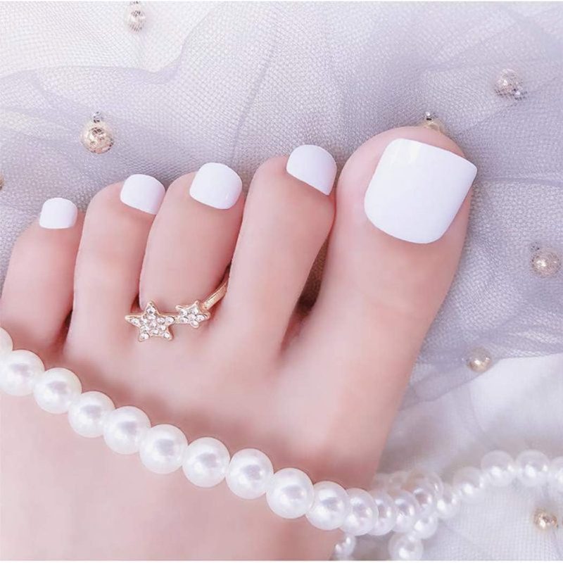   solid color glossy false toe nails bright   short full cover 24pcs toenails women and white