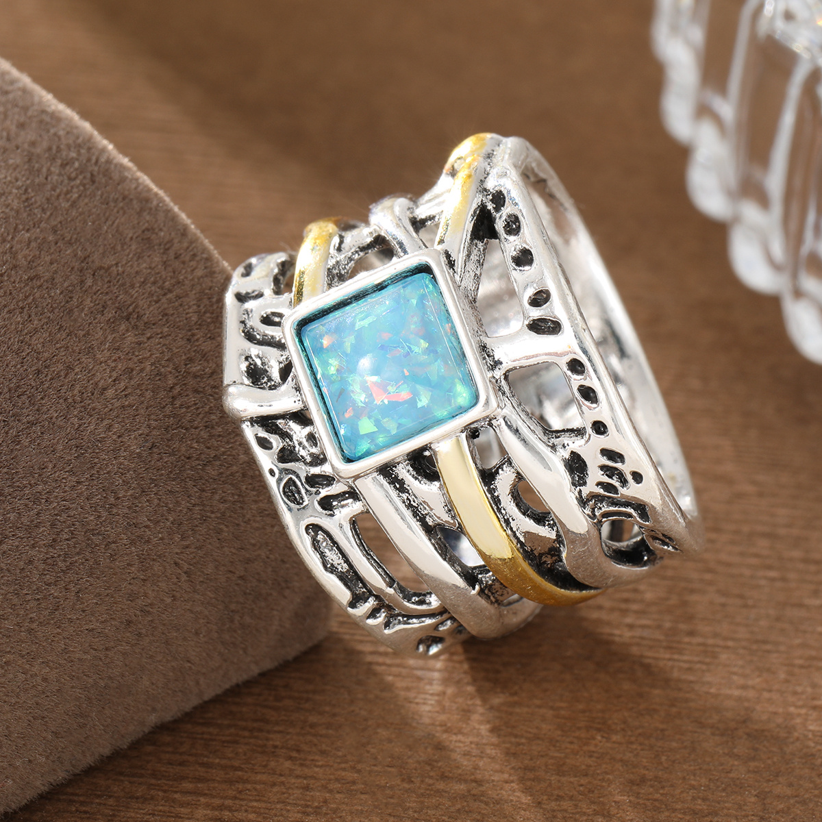 Women's Vintage Distressed Two-tone Openwork Texture Ring with Zirconia Inlay