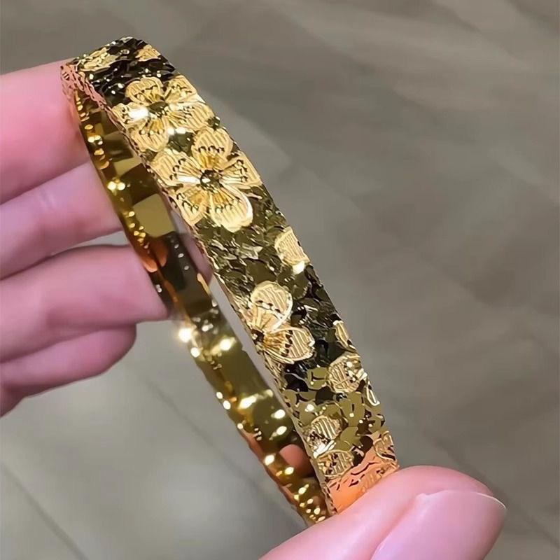 TEMU Chic Cherry Star Bracelet - Vintage-inspired Alloy Fashion Accessory For Women, Perfect For Weddings & Casual Attire