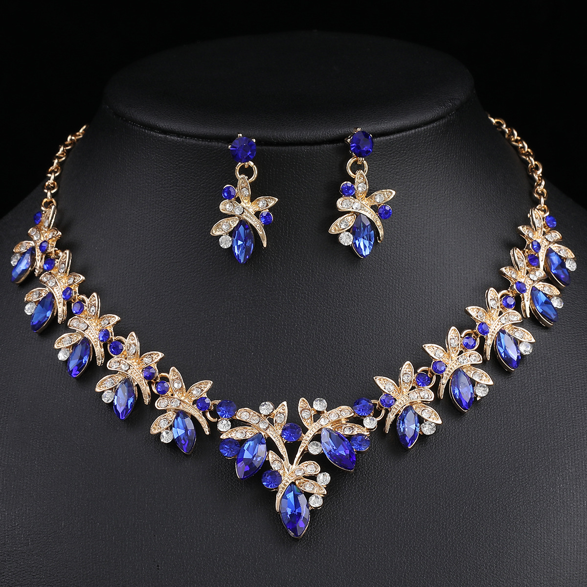 Ensemble de bijoux magnifique 3 pièces pour mariée, comprenant des boucles d'oreilles et un collier bleus, bijoux de mode pour femmes avec strass brillants, additions élégantes et exagérées pour tous les jours, parfaits pour les mariages, banquets, bals, fêtes, cadeaux de bijoux exquis
