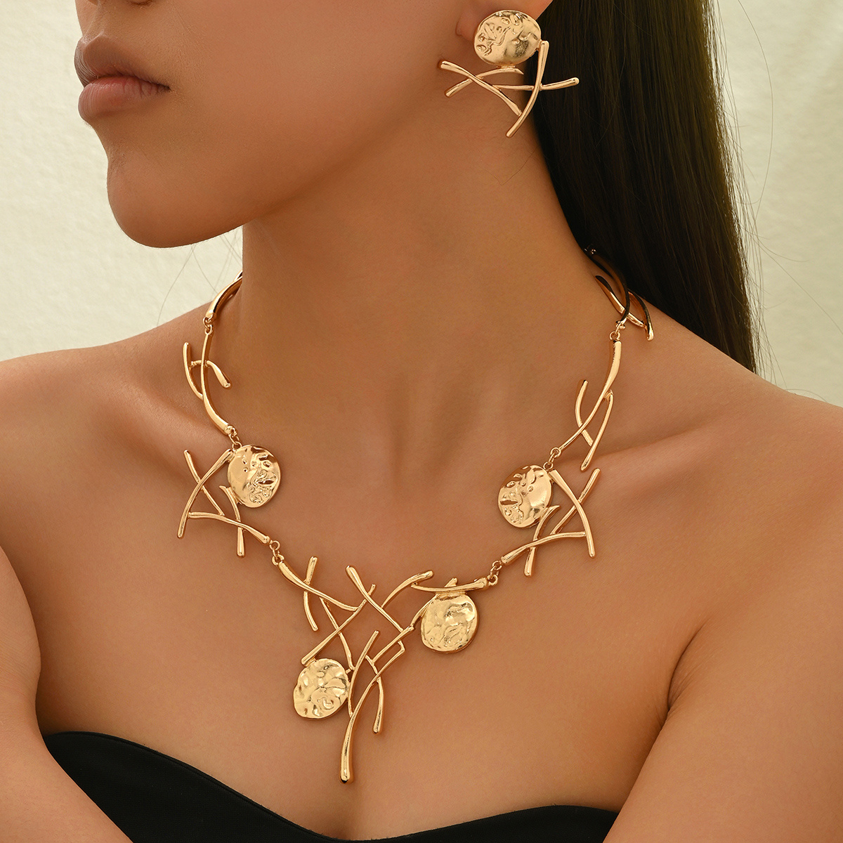 3pcs european and american exaggerated personality necklace earring womens jewelry set vintage bohemian geometric oval irregular   alloy branch design clavicle chain daily party banquet light luxury high end gift multi accessory set Product details 0