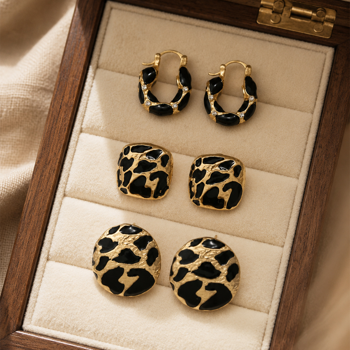 TEMU 6pcs Exquisite And Sexy Leopard Print Black And Golden Geometric Square + Circle + U-shaped Women's Earrings, Women's Fashion Dangle Earrings,