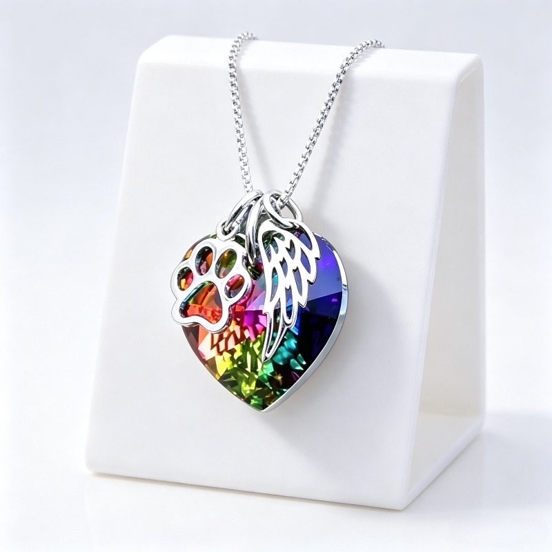 TEMU 1pc New Style Women's Fashion Creative Heart-shaped Crystal Pendant Necklace. Suitable For Daily Gatherings, Parties, Decoration. A Wonderful