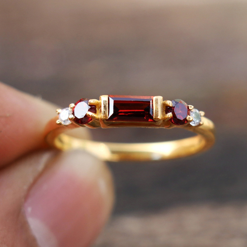 1pc for Her, for Teenager Deep Burgundy Cubic Synthetic Cubic Zirconiaia Ring Luxury Wedding Engagement - Suitable for Mardi Gras, Anniversary, Valentine's & Christmas Gifts - Year-Round Elegant