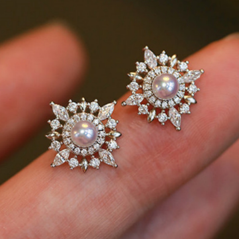 Elegant Imitation Pearl & Zircon Flower Stud Earrings for Women