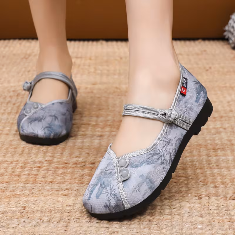retro chinese style ink painting cloth shoes for women soft sole breathable middle aged and elderly single shoes shallow mouth one strap mother shoes women shoes sneakers details 2