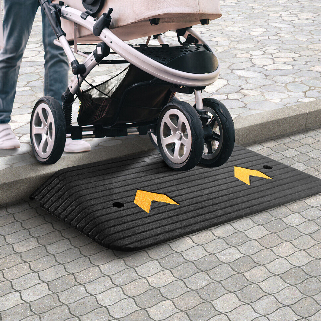 Rubber Curb Ramp 90. 2x45. 7x7. 6cm Heavy Duty Kerb Driveway Threshold Ramp 15 Ton