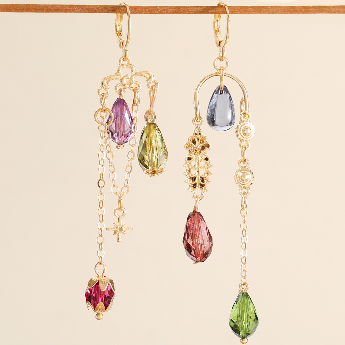 E-shop Vintage Böhmischer Ethnische Farbenfrohe Synthetische Zirkonia Anhänger Quasten Ohrringe für Damen, Trendige und Einzigartige Ohrbügel