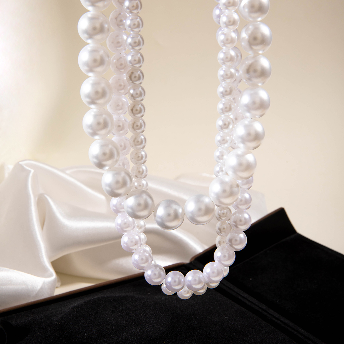 3pcs Women's Luxury Layered Collarbone Chains, Elegant Design