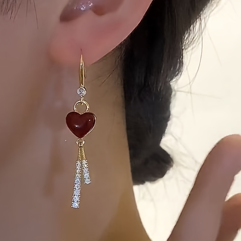 TEMU Boucles d'oreilles 2024 nouvelles, polyvalentes et élégantes, style célébrité d'Internet, à crochet, haut de gamme, douces, longues, à pompon de