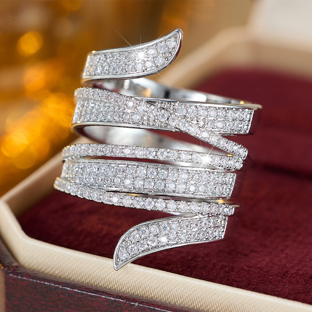 Women's Spiral Winding Inlaid Zirconia Ring, Exaggerated Design