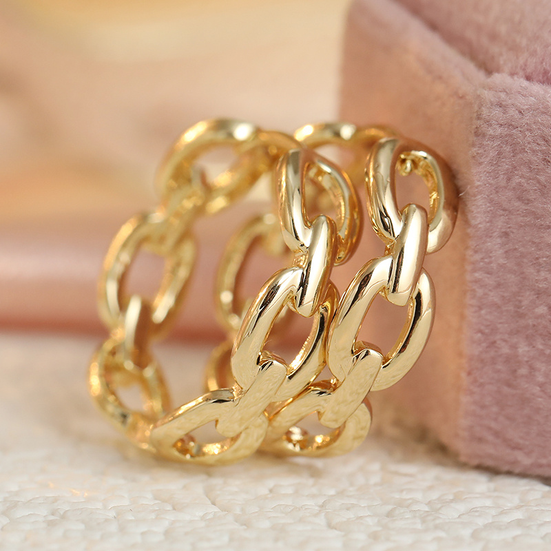 Golden Color Smooth Chain Women's Ear Ring Link Design
