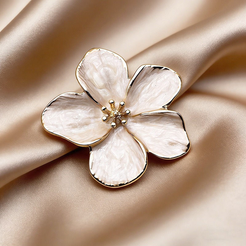fashionable flower brooches that are popular   europe and the us featuring a easy and     for wholesale