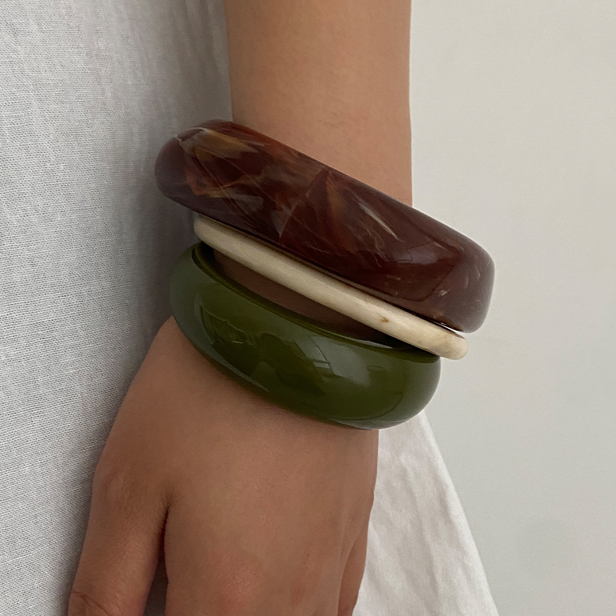 TEMU Ensemble de 3 bracelets carrés géométriques élégants et vintage en résine, avec des bracelets minimalistes à manchette ouverte ronde - Parfaits