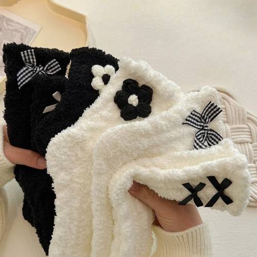 1pair of random color and white accessories coral fleece thermal socks autumn and winter fleece thickened sleep socks floor socks socks women