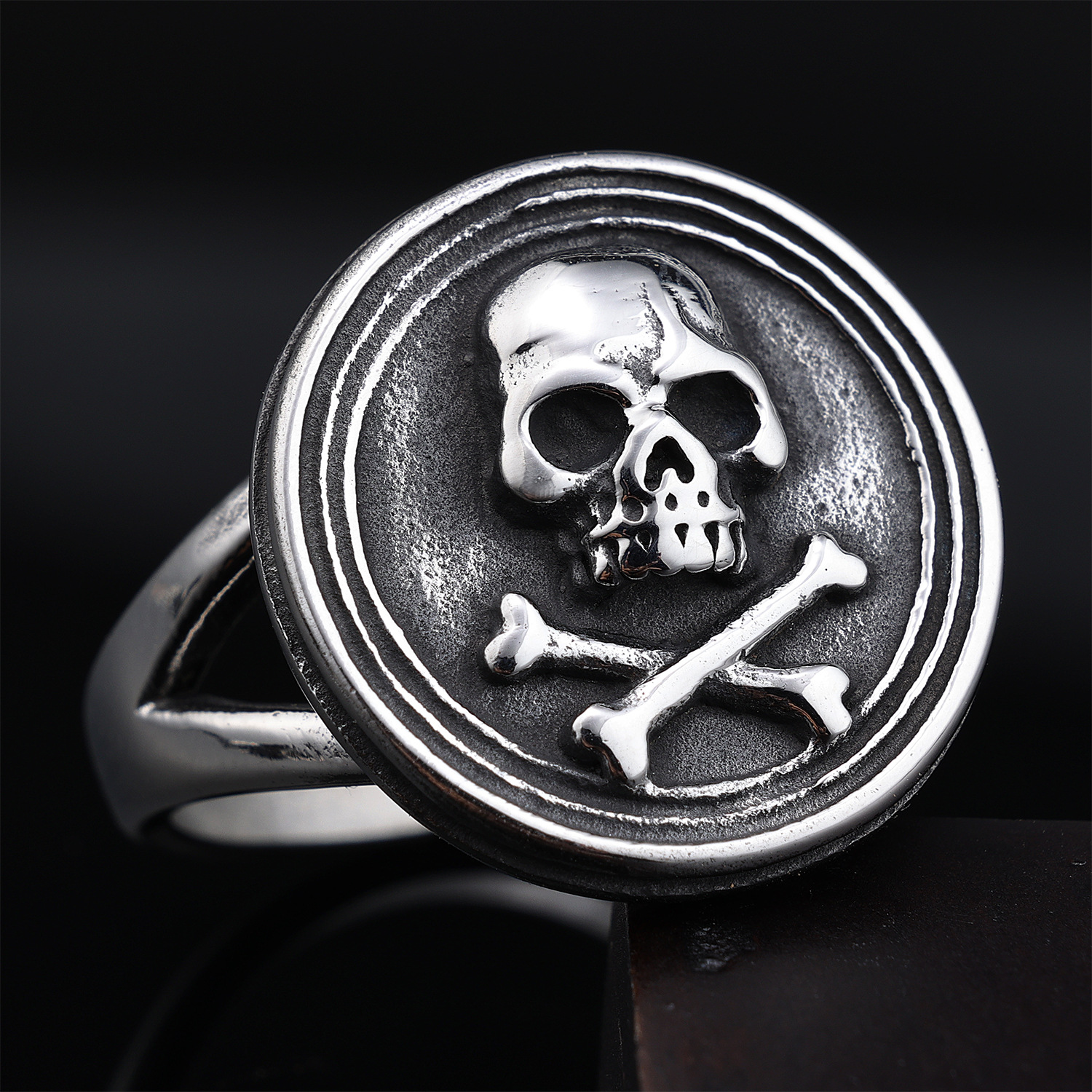Skull And Signet Ring Men 316l Stainless Steel Biker Pirate Band Ring Fashion Accessory Gift