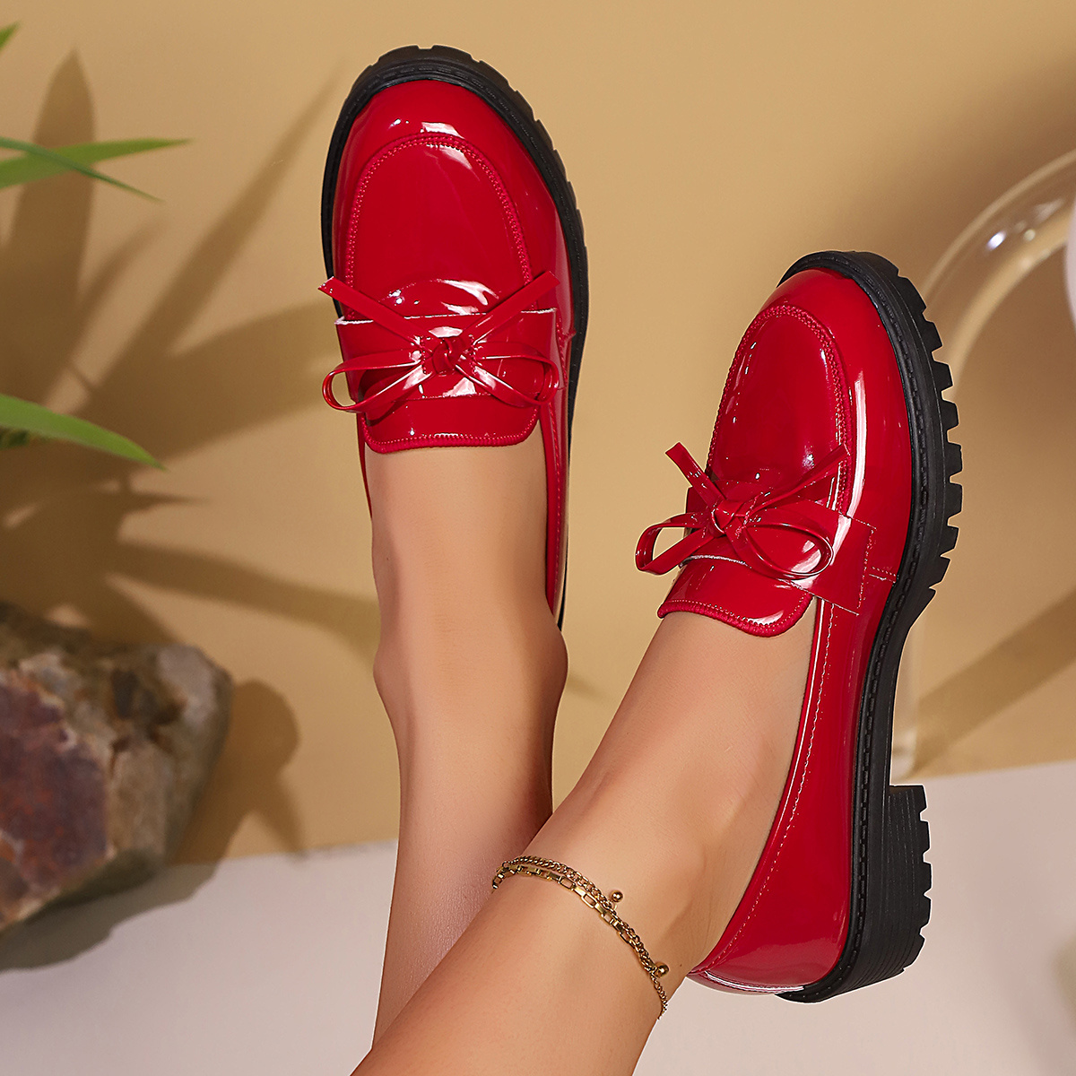 sizes women's new loafers with exquisite bow accents, classic