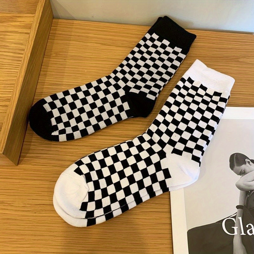 TEMU 2pairs Black And White Checkerboard Socks, Spring And Summer Socks, All Chequered Sports Stockings, Men And Women Can Use