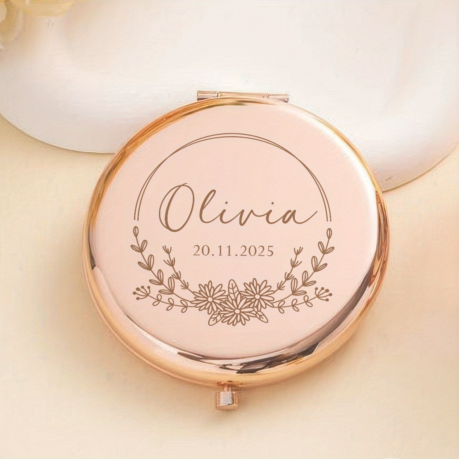 TEMU de Poche Gravé Personnalisé avec Couronne de Fleurs et Nom, Cadeau de Mariage Élégant, Cadeau de Fête de Célibataire, Compact Délicat pour d',