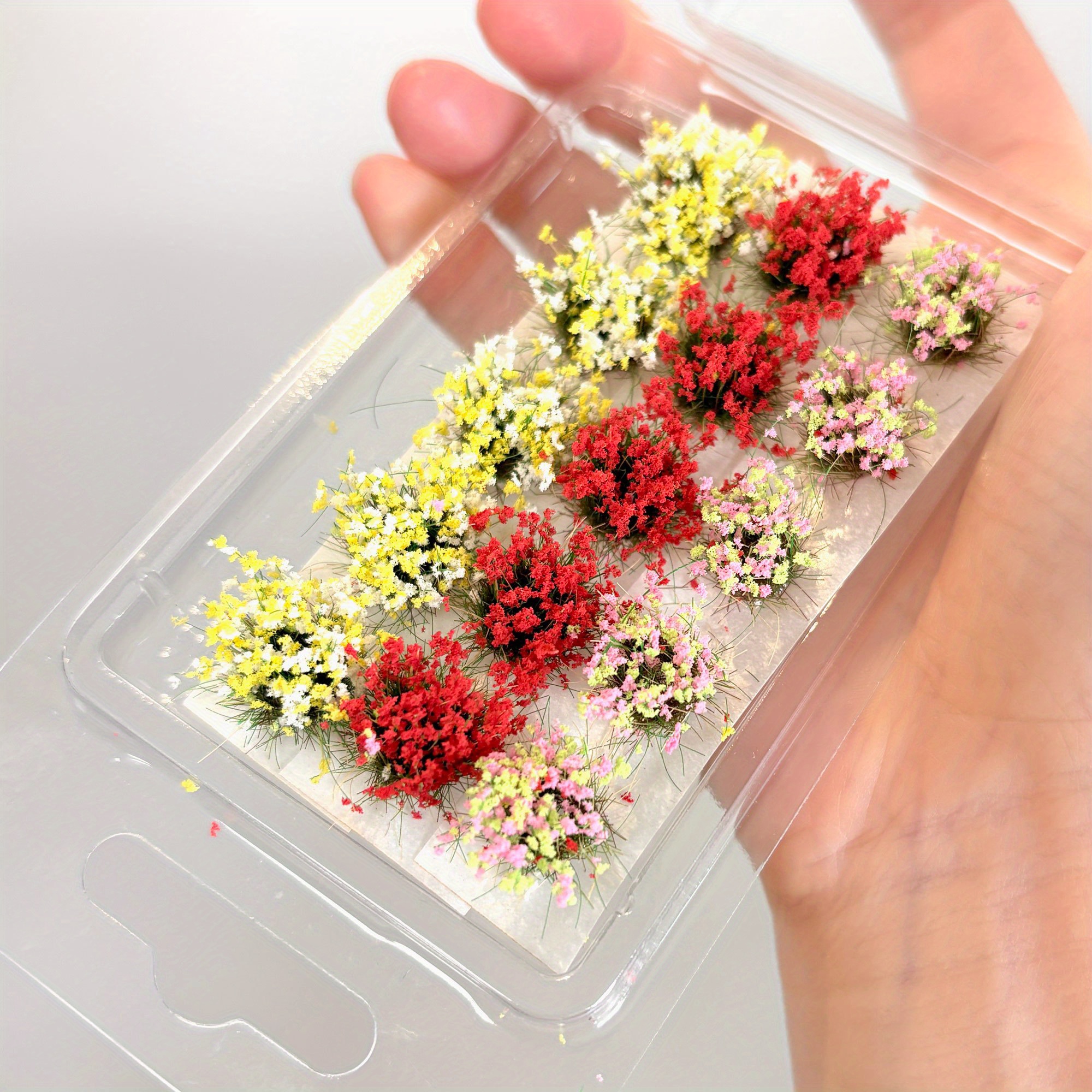 15tufts Miniature Artificial Flower Clusters - Multicolor Realistic Static Suitable For Ho Scale Diorama, Railroad Scenery, Dollhouse & Model Train Layouts - Low-maintenance Plastic For Diy Landscape