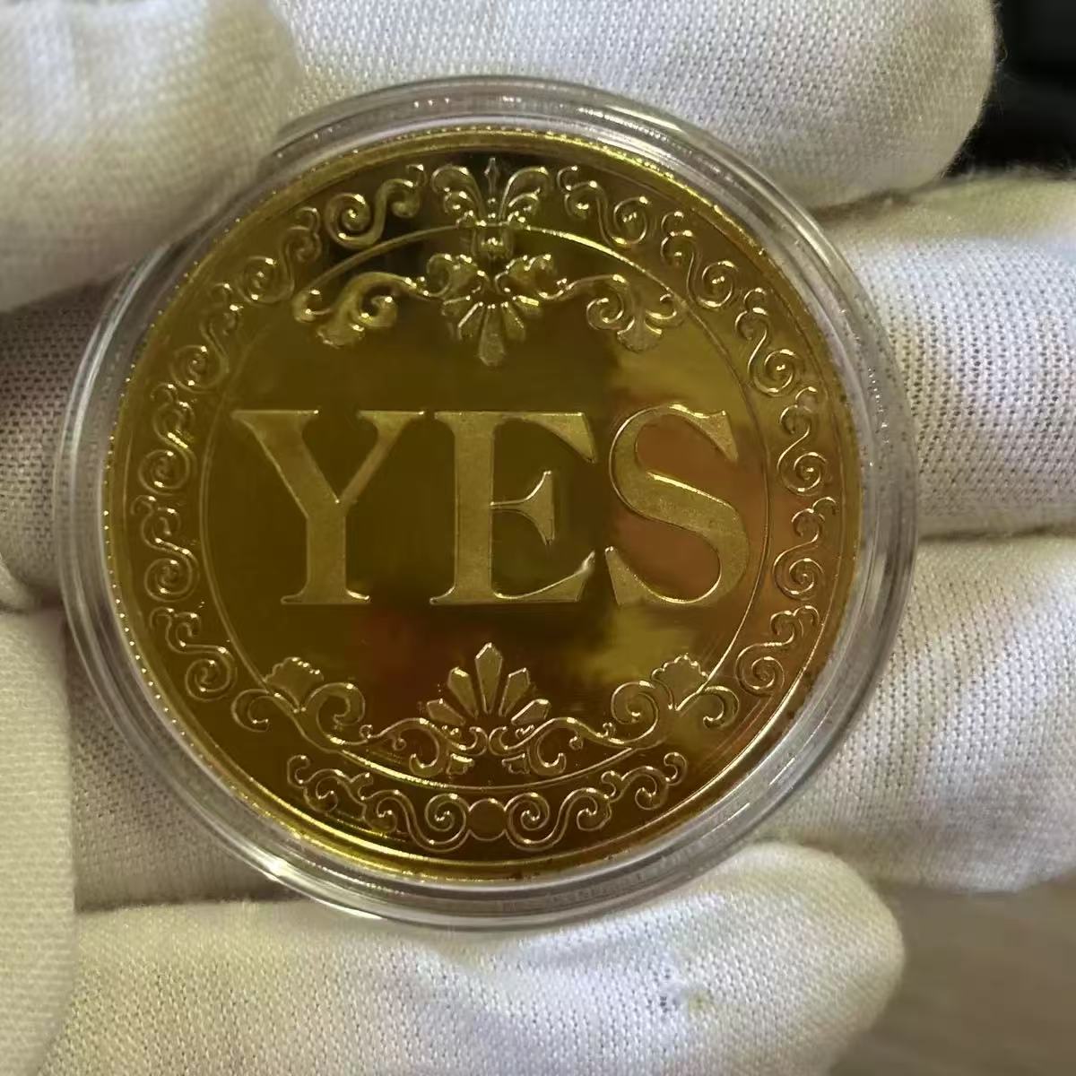 TEMU 4pcs Set (2 And 2 Plastic Protectors) Decision-making Coin - Double-sided Yes/no, Shiny Golden Color, Decorative , Friendship Game, Ornament,