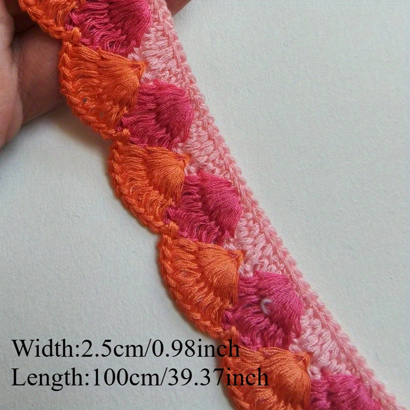 E-shop 39.37 Zoll Bohemian Strickband mit Wellenstruktur & Mehrfarbige Häkelblumen - Orange-Rot bis Verlauf Stoffband für DIY Kleidungsdekoration,