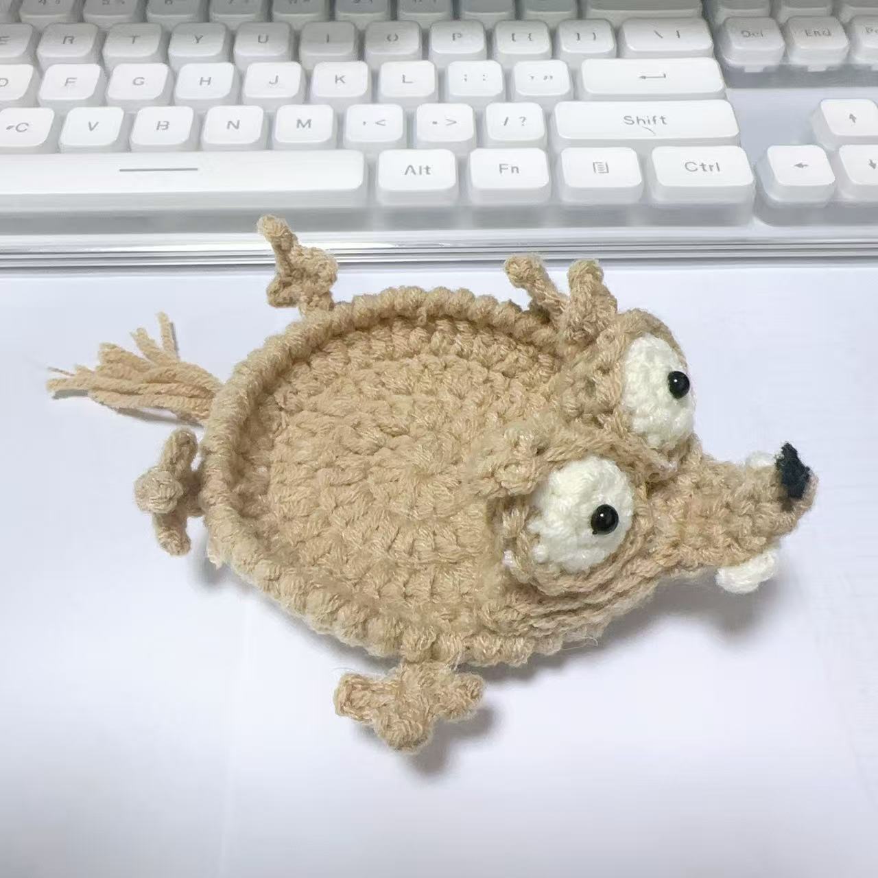 Home Decor Coaster Heat Resistant Mat Squirrel Design Creative Desktop Ornament Handmade Knitted Craft Crocheted Finished Product Fabric 1pc