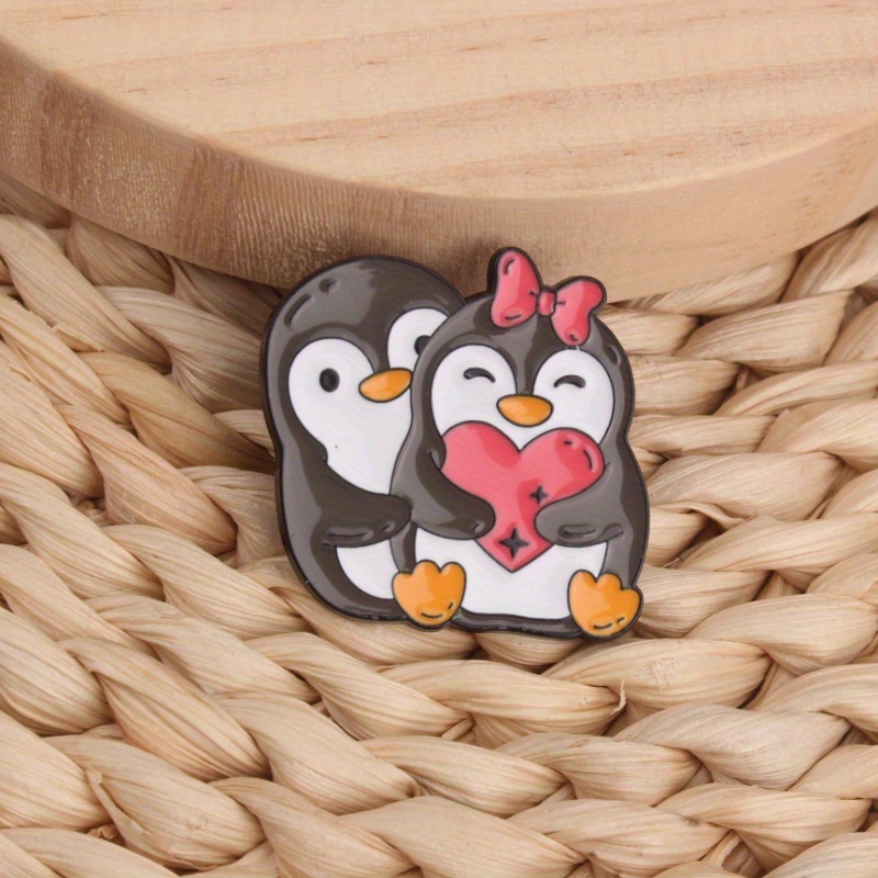 Adorable Hugging Penguins With Heart Enamel Pin, Sweet Penguin Couple Love Brooch, Cute Penguin Pair Holding Heart Lapel Pin, Perfect Elements And Romantic-style Accessories, On Clothes Or Bags