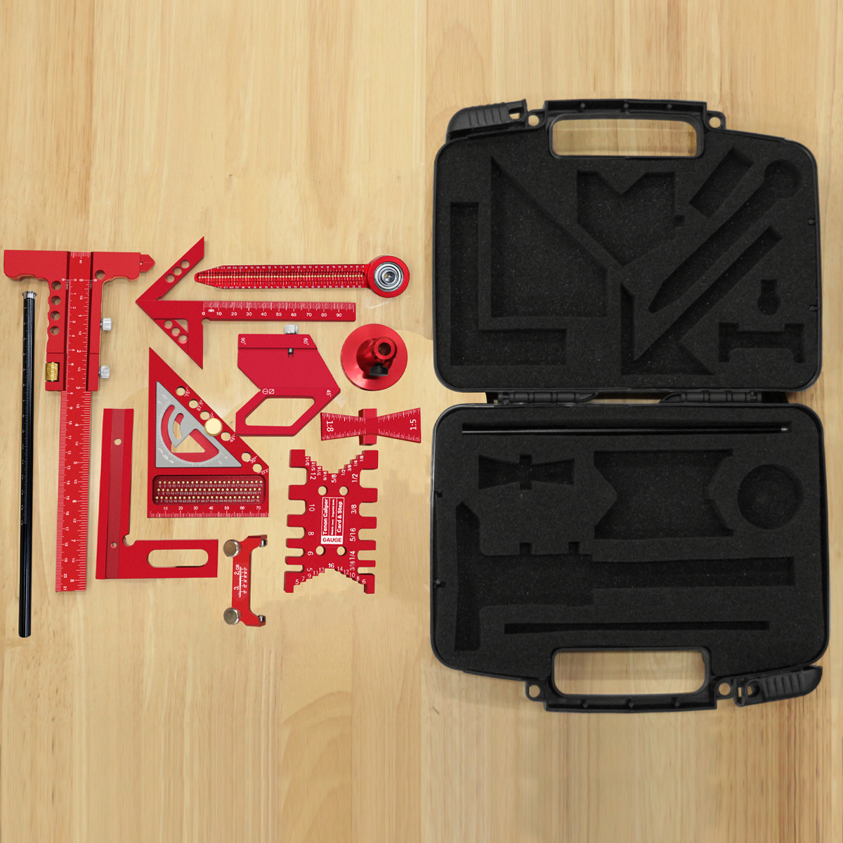 10件套木工测量工具套件带收纳箱，木工项目规划布局木板拼接辅助套件：多角度组合三角尺，定角磨刀器，燕尾规，欧式划线器，卡规，卡尺标尺二合一，中心划线器，直尺夹，画圆规 商品详情 10