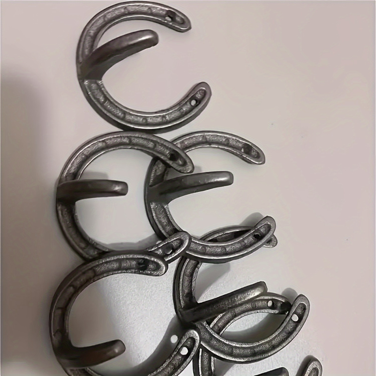 E-shop 5er-Pack Vintage Wandhaken aus Gusseisen - Robuste Hufeisen-Hänger für Schlüssel, Handtücher, Hüte | Dekor im Bauernhaus-Stil, einfache