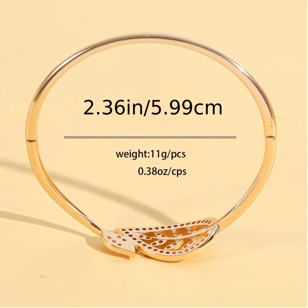 Highlighting The Vibrant Allure of Adornment, The Bracelet Creates Stunning Designs That Move in Sync with The Body'S Rhythm. Perfect for Travel, Celebrations, Mothers, Partners, And Presents