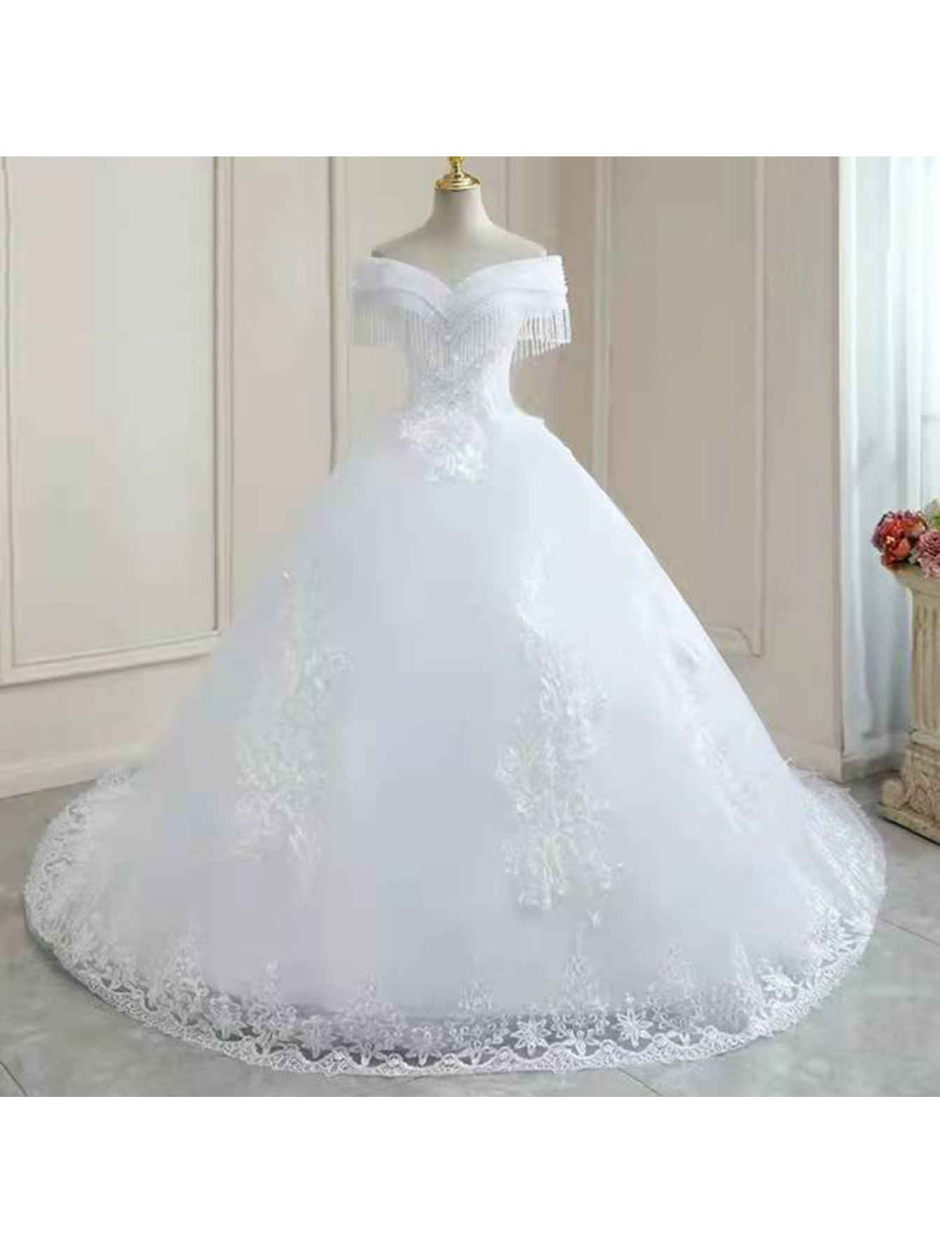 wedding dresses sold on Temu United States