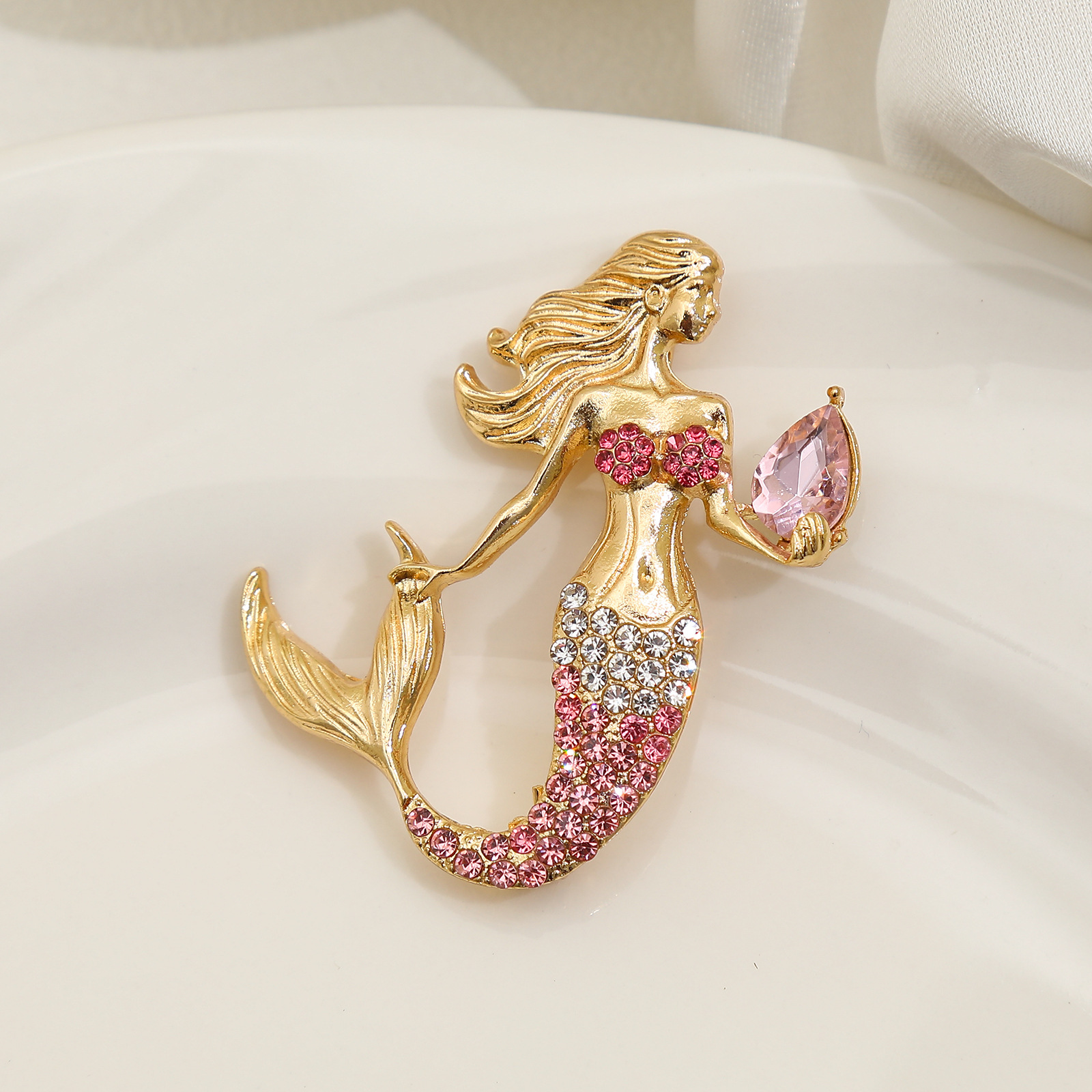 TEMU Broche Rétro Unique Étincelante Style Sirène, Accessoire de Mode Créatif avec Niche Dégradée et de Dessin Animé