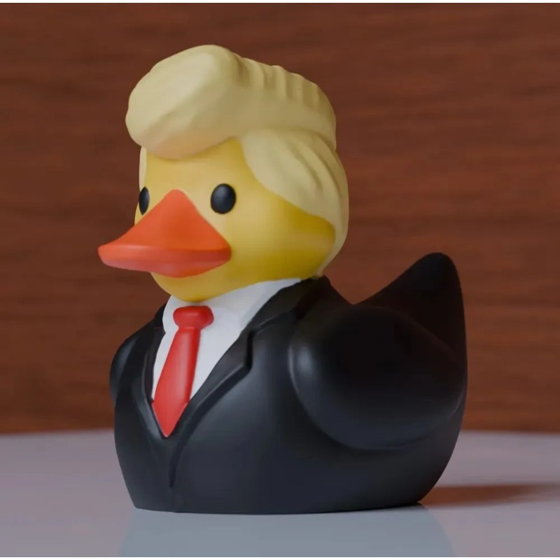 TEMU Make America Again Duck Statue - Nordic-style Resin Ornament, Suitable For Home, Office, And Desktop Decoration, A Fun Gift For