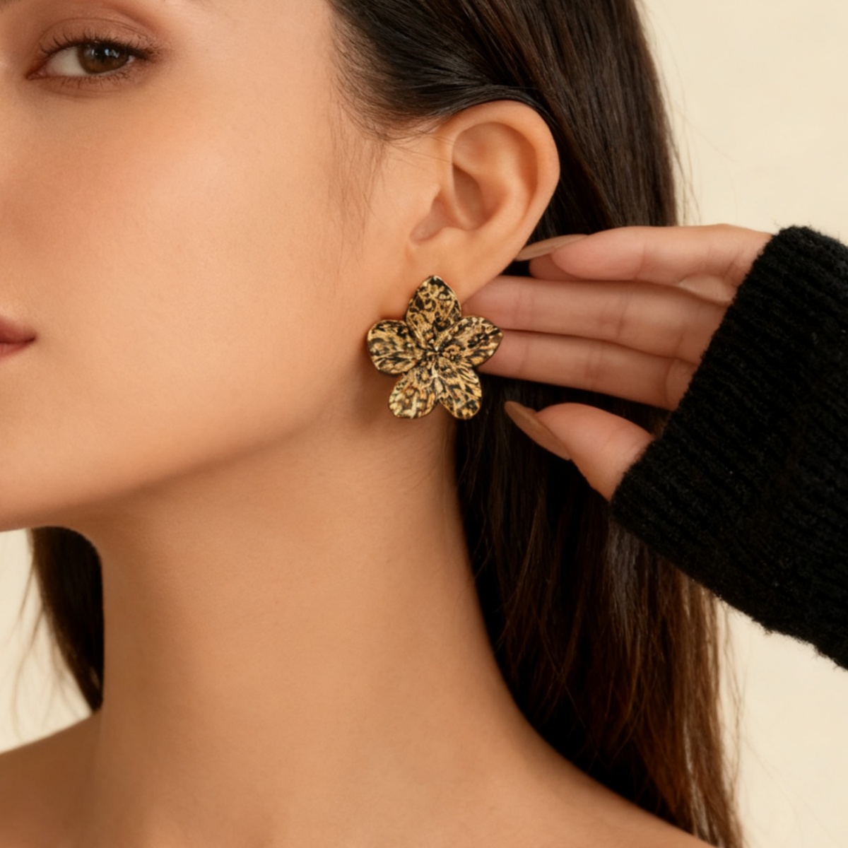 Image of 1 Pair Of Sexy Minimalist Leopard Print Flower Stud Earrings For Women, Suitable For Daily Wear, Parties, And Commuting