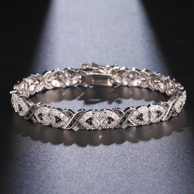 Image of 925 Silvery 5a Zirconia Gemstone Heart-shaped Bracelet For Women, Stylish Daily Wear Jewelry, Ideal Gift For Valentine's Day, Mother's Day, Birthday & Engagement Anniversary, With Gift Box Included